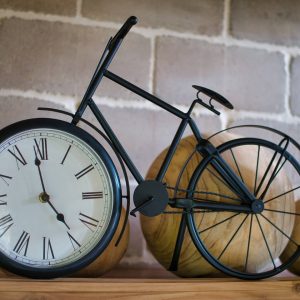 Tu ce faci la ora 17?